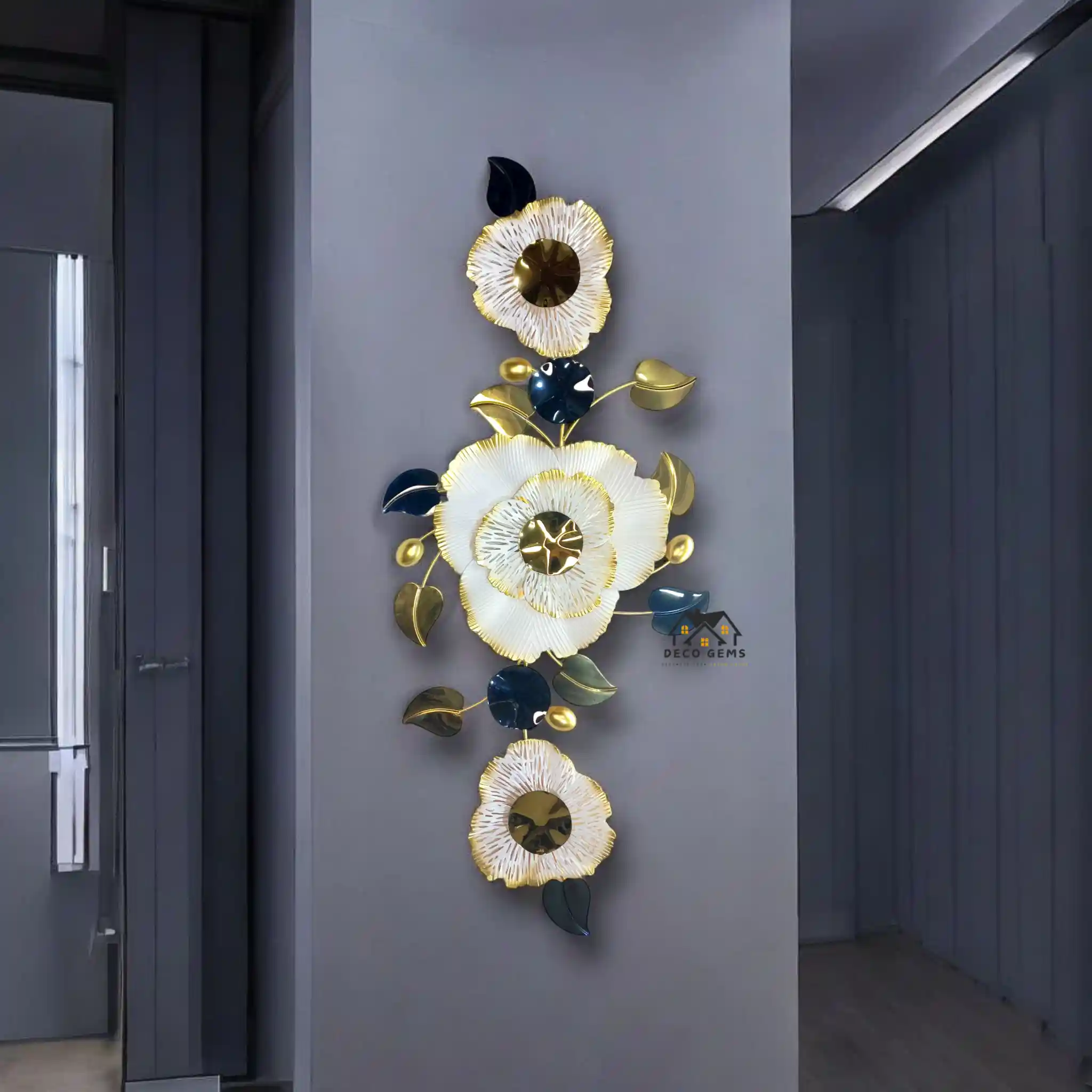 Big Flower With Glossy Leaf Vertical Wall Decor - 17664